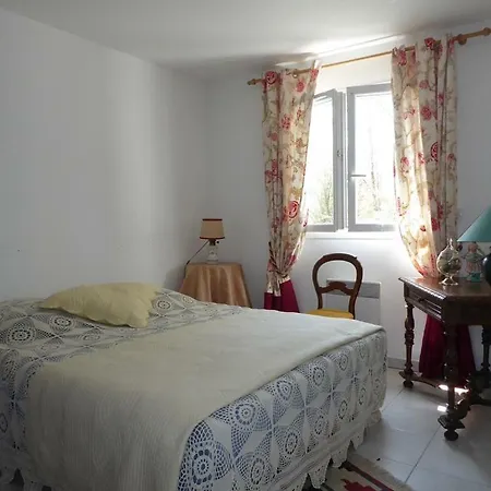 House For 6 Persons In