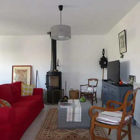 Casa de Férias House For 6 Persons In *