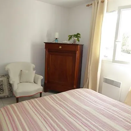Casa de Férias House For 6 Persons In *